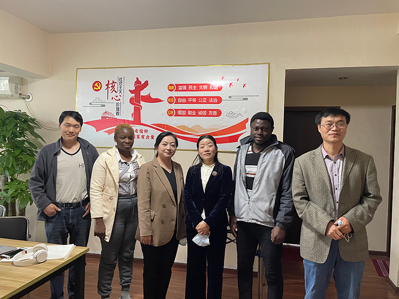 Maojian District organization Department Deputy Minister Wu Baihua, Agriculture and Rural bureau Director Tuo Wenfang visited enterprises to rescue and solve difficulties to promote the development of foreign-related agricultural enterprises